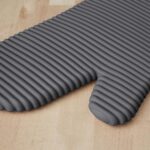 KitchenAid Ribbed Soft Silicone Oven Mitt Set, Charcoal Grey 2 Count , 7.5"x13" - Image 5
