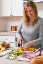 Cutting Boards for Kitchen - BPA-Free Chopping Board - Different Sizes & Non Slip Handles - Reversible, Large Cutting Board Set - Unique Gifts for Cooks Who Have Everything - 3-Pack Gray - Image 4