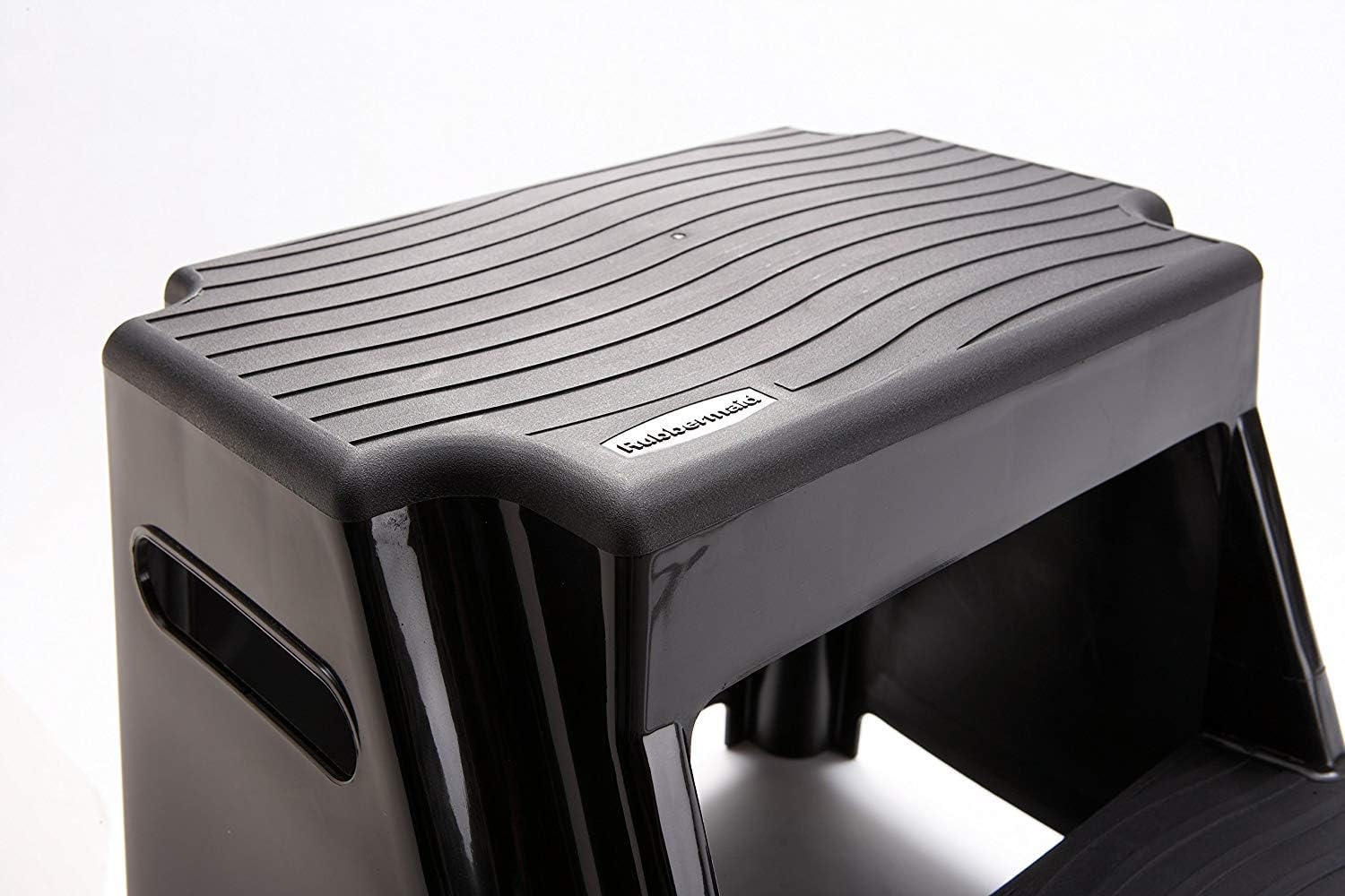 61H14luxQwL._AC_SL1500_.jpg Rubbermaid 2-Step Molded Plastic Step Stool, Lightweight with Slip Resistant Treads and Non-Slip Feet, Black (Amazon Exclusive) - Image 5