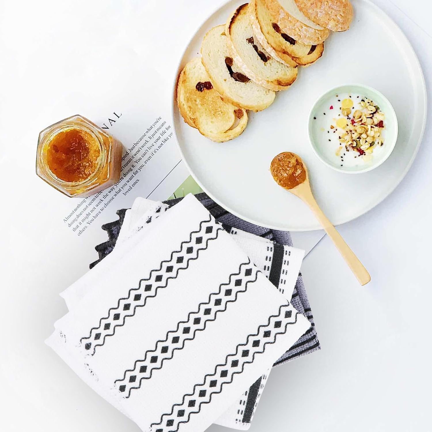 710Oz96Lu-L._AC_SL1500_.jpg HOMEXCEL Microfiber Cleaning Cloth, Kitchen Towels 12 Pack, Lint Free, Scratch-Free, Highly Absorbent, Reusable Dish Towels for Kitchen and Household - Image 6