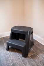 Rubbermaid 2-Step Molded Plastic Step Stool, Lightweight with Slip Resistant Treads and Non-Slip Feet, Black (Amazon Exclusive) - Image 10