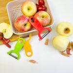 Original Vegetable Peeler Carbon Steel Blade 3-Pack Red/Green/Yellow - Image 8