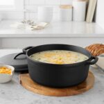 Amazon Basics Round Pre-Seasoned Cast Iron Dutch Oven Pot with Lid and Dual Handles, Heavy-Duty & Large, 7-Quart, Black - Image 6