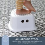 Dreambaby Step Stool for Kids - Non-Slip Base and Contoured Design for Toilet Potty Training and Sink Use - Image 3