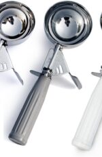 New Star Foodservice 34769 Commercial-Grade Thumb Press Food Disher/Ice Cream Scoop, 18/8 Stainless Steel, 4 oz, Size 8, Grey - Image 3