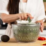 Generic BZ Chef Salad Spinner Pro: Large 4L Salad Bowl with Built-in Colander Drain - Effortless Washing, Spinning, and Drying for Crisp Greens and Veggies - Kitchen Essential Gadgets - Image 6