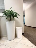 Rubbermaid Small Kitchen Bathroom Trash Can, 9 Gallons, White, Waste Basket for Under Counter/Kitchen/Office/Bedroom/Bathroom - Image 4